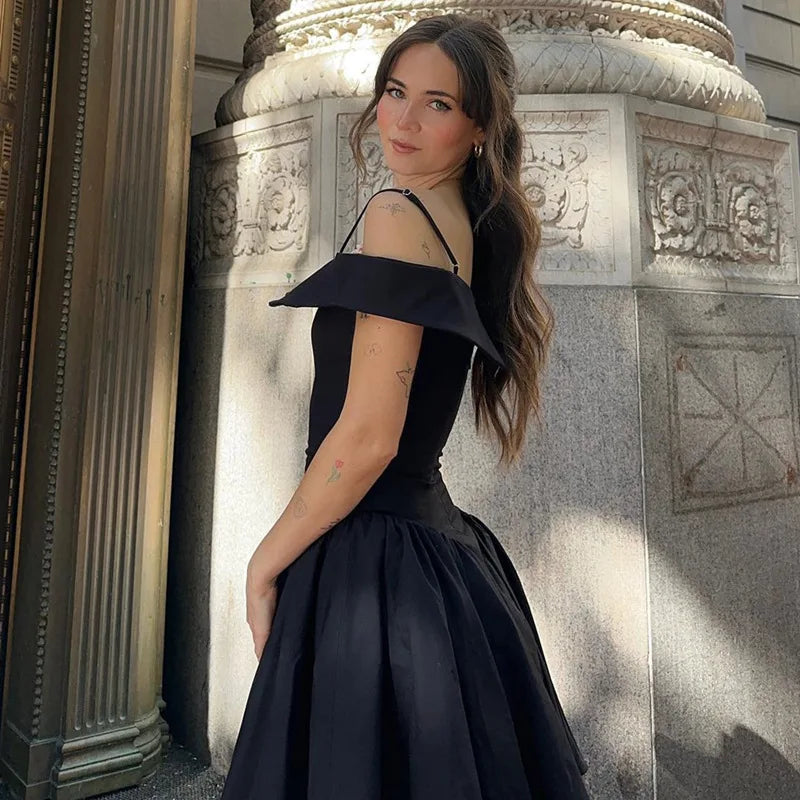Femmedouceur – Robe Noire Dos Nu Élégante | Épaules Dénudées, Mini A-Line, Slim & Sexy Clubwear