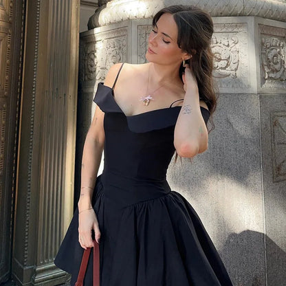 Femmedouceur – Robe Noire Dos Nu Élégante | Épaules Dénudées, Mini A-Line, Slim & Sexy Clubwear